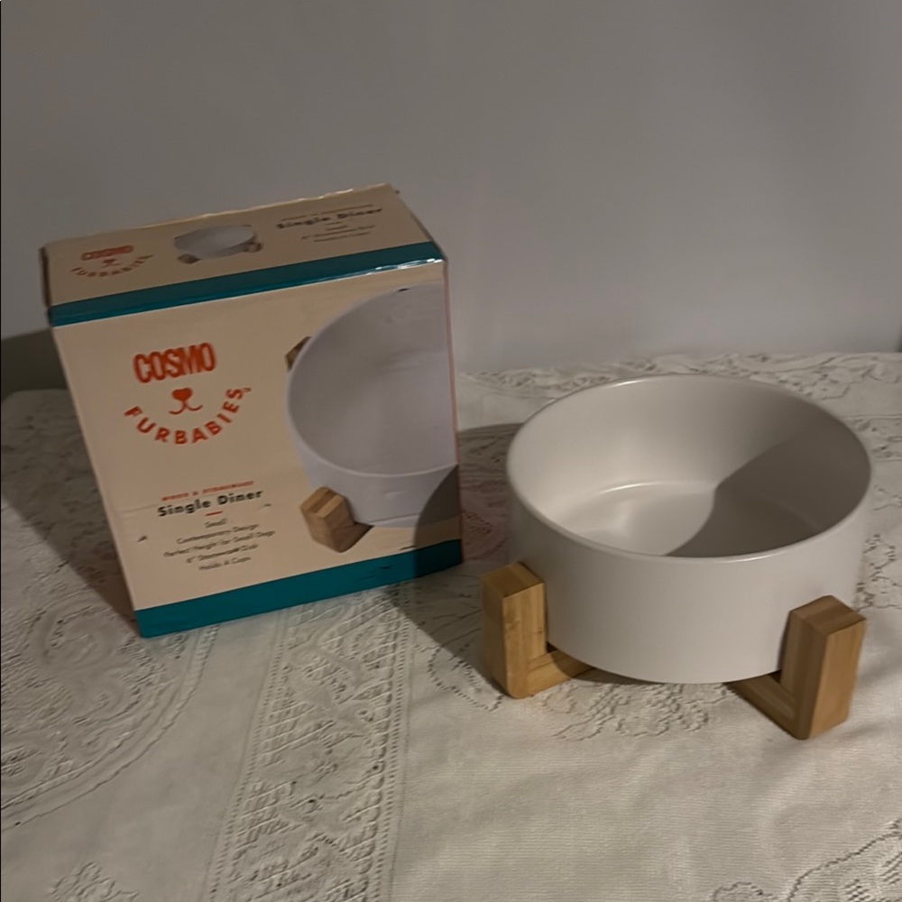 Cosmo Furbabies White Ceramic Pet Bowl with Wooden Stand